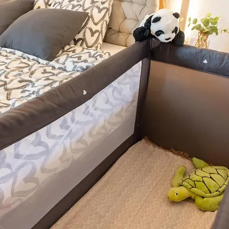 Sea View, 5min Beach, Wifi, Pool, Center, Dolphin Excursions, Kids Friendly Apartment *