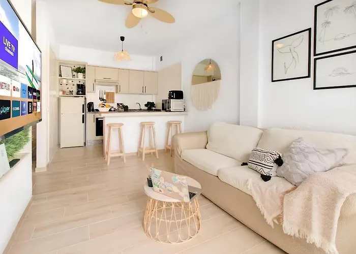 Sea View, 5min Beach, Wifi, Pool, Center, Dolphin Excursions, Kids Friendly Appartement Los Cristianos (Tenerife)