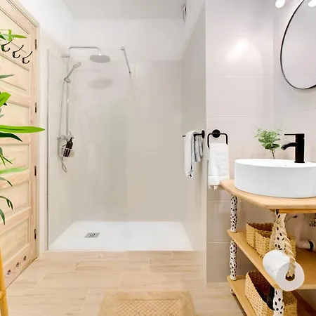 Appartement Sea View, 5min Beach, Wifi, Pool, Center, Dolphin Excursions, Kids Friendly *