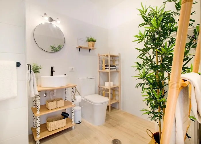 Sea View, 5min Beach, Wifi, Pool, Center, Dolphin Excursions, Kids Friendly