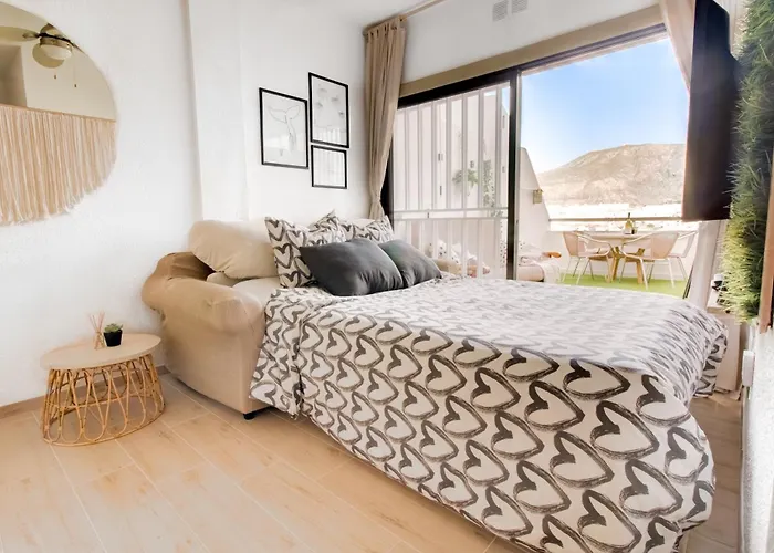 Sea View, 5min Beach, Wifi, Pool, Center, Dolphin Excursions, Kids Friendly * Los Cristianos (Tenerife)