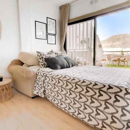 Sea View, 5min Beach, Wifi, Pool, Center, Dolphin Excursions, Kids Friendly * Лос Кристианос